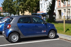 CarSharing-Stellfläche auf dem Parkplatz am Bahnhof © Pressestelle Bild