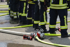 Berufsfeuerwehr © Quelle: pixabay Feuerwehrleute an Einsatzstelle