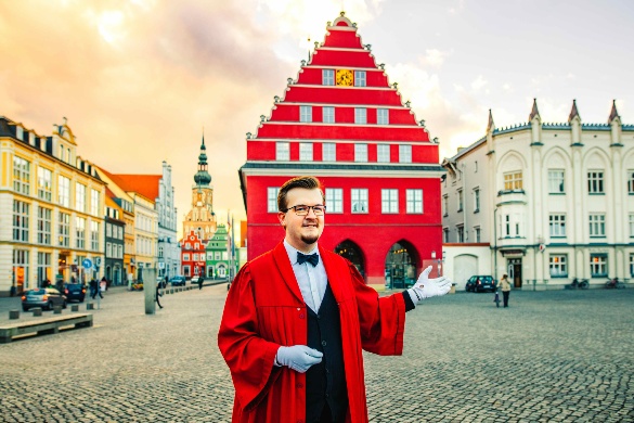 Greifswalder_Rathaus_Florian(WallyPruss)-2 Bild