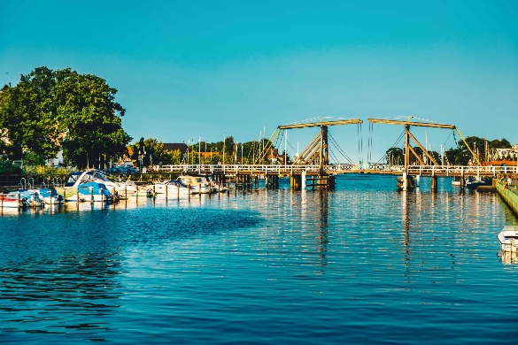 Wiecker_Holzklappbrücke(WallyPruss)-1 Bild