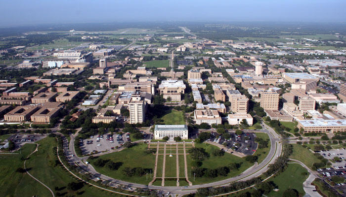 Texas-A-M-University-campus-in-College-Station_slide