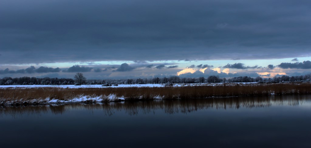 Jan Oster: Eine Winterromanze am Ryck, entdeckt in Höhe des Ostsseeviertels - © Jan Oster Jan Oster: Eine Winterromanze am Ryck, entdeckt in Höhe des Ostsseeviertels