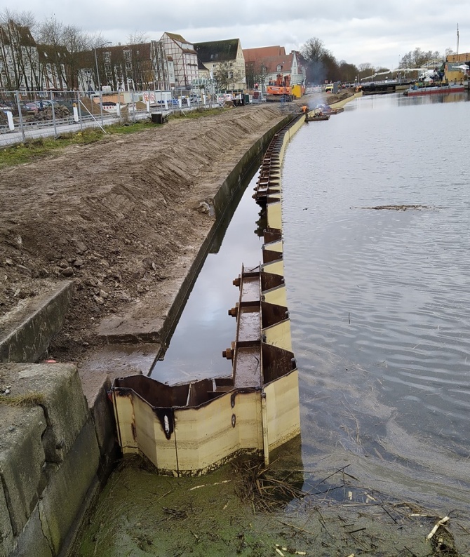 28.1.2021 Spundwand, Foto Tiefbau- und Grünflächenamt © Tiefbau- und Grünflächenamt Arbeiten an der Spundwand