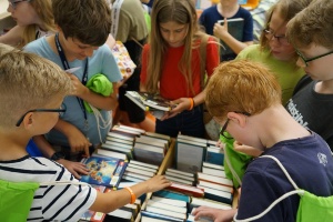 Eröffnung FerienLeseLust mit Greifswalder Schülern am 19062019 CR Stadtbibliothek © Stadtbibliothek Eröffnung Ferienleselust 2019