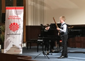 Ferdinand Witt mit dem Fagottino Foto Volkmar Doß © Vokmar Doß Ferdinand Witt beim Regionalwettbewerb Jugend musiziert