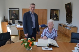 Nachehrung Frau Hilbert (4) © Pressestelle Bild