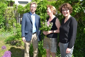 OB Dr. Fassbinder und Anett Hauswald verabschieden Angelika Spiecker, Foto Pressestelle (22) Bild