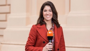 ZDF-Reporterin Anne Stadtfeld (c) ZDF Dirk Eisermann © ZDF, Dirk Eisermann ZDF-Reporterin Anne Stadtfeld