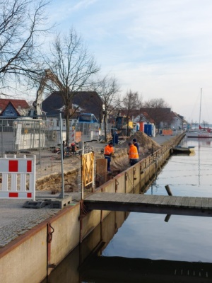 Bauarbeiten Kaikante Wieck (2), Foto Stadtverwaltung © Stadtverwaltung Bauarbeiten an der Kaikante in Wieck