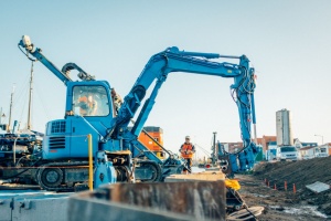 Straßenbaustelle © Philipp Marthaler Straßenbaustelle mit Bagger