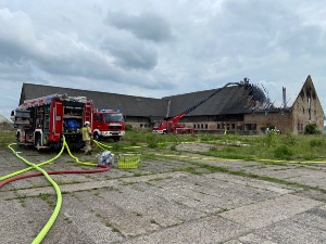 Das Feuer ist gelöscht, Foto Pressestelle (2) © Pressestelle Das Feuer im Stall ist gelöscht