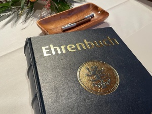 Ehrenbuch der Stadt Greifswald © Pressestelle Ehrenbuch der Stadt Greifswald