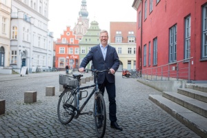 Portrait von Dr. Stefan Fassbinder © Philipp Marthaler Portrait von Greifswalds Oberbürgermeister Dr. Stefan Fassbinder