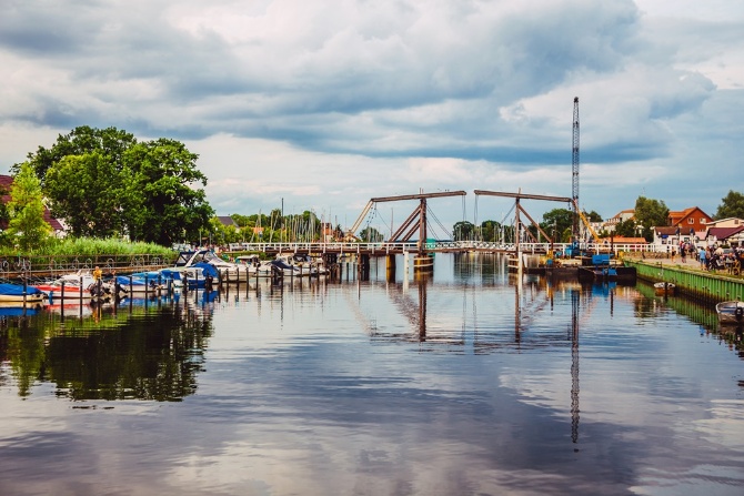 Wieck_Bruecke_Juni(WallyPruss)_ganzes_Bild © Wally Pruß Blick auf die Wiecker Brücke