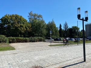Pressestelle der Universitäts- und Hansestadt Greifswald Die größeren Parkplätze in der Kuhstraße können ab dem 8.9.2023 wieder genutzt werden