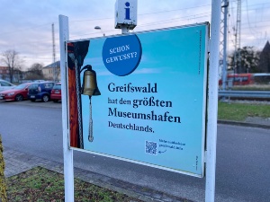 Greifswald hat Deutschlands größten Museumshafen © Gudrun Koch, Greifswald Marketing GmbH Informationstafel aus der neuen Fun-Fact-Kampagne der Greifswald Marketing GmbH