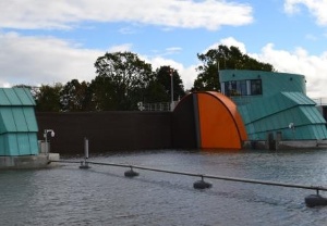 Sperrwerk geschlossen, Foto Pressestelle © Pressestelle Das Mittelsegment des Sperrwerk in Greifswald-Wieck ist geschlossen