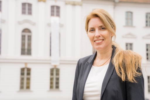 Portrait Dr. Grischa Merkel