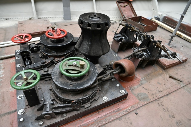 250430 SSS Greif - Kettenklauen_S.Weiß__DSC4435 © S. Weiß Kettenklauen auf dem SSS Greif