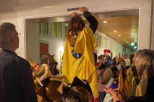 Sternsinger überbringen Segen im Greifswalder Rathaus 2024, Foto Pressestelle (4) © Pressestelle Sternsinger überbringen Segen im Greifswalder Rathaus 2024