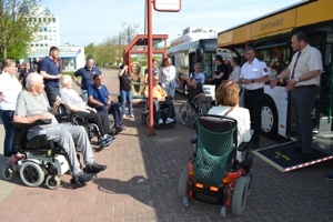 Rollatortraining mit dem Verkehrsbetrieb © Pressestelle Bild