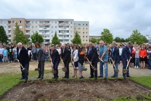 Spatenstich © Pressestelle Bild