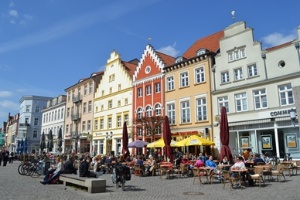 belebter Marktplatz, Foto Pressestelle (14) © Pressestelle Bild